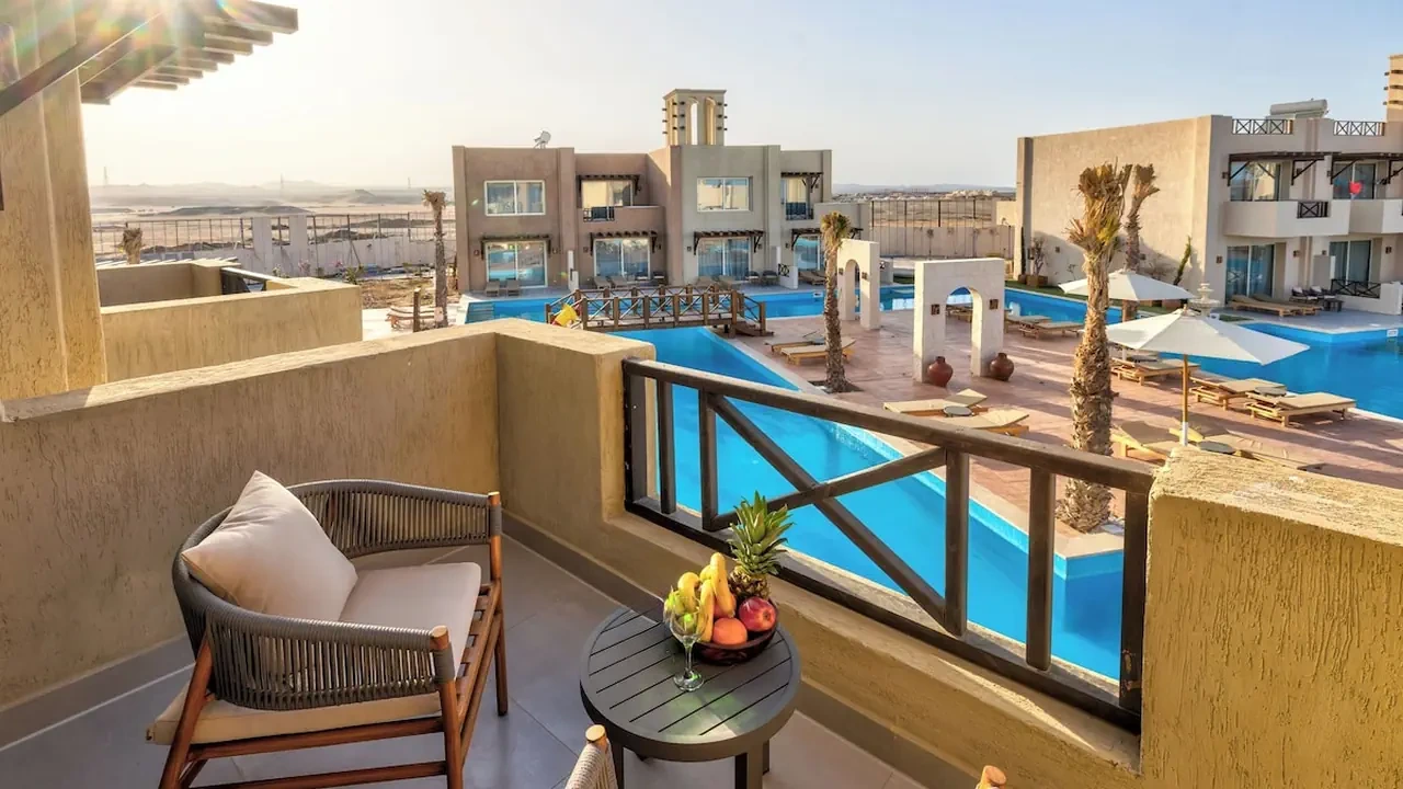 الفندق ترو بيتش ريزورت - مرسى علم